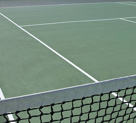 Comment choisir le bon système de drainage pour la construction d’un terrain de tennis à Nice ?
