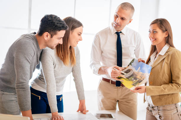 agence immobilière à Estrablin