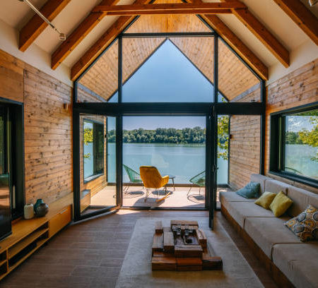 La construction chalet en bois en Haute-Savoie s’adapte-t-elle aux styles architecturaux modernes ?