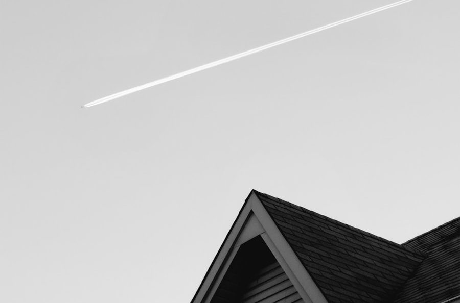 grayscale photo of a building