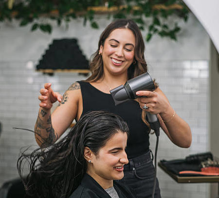 Comment prolonger les bienfaits d’un Hair SPA à Lyon à la maison ?