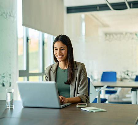 Comment une agence refonte site internet Lyon transforme un site lent en plateforme performante