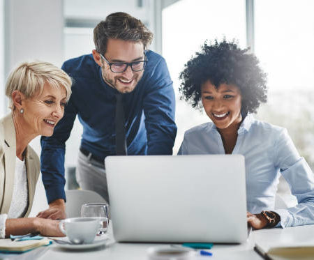 Pourquoi un site vitrine Paris est-il adapté à 3 types d’entreprises différentes ?