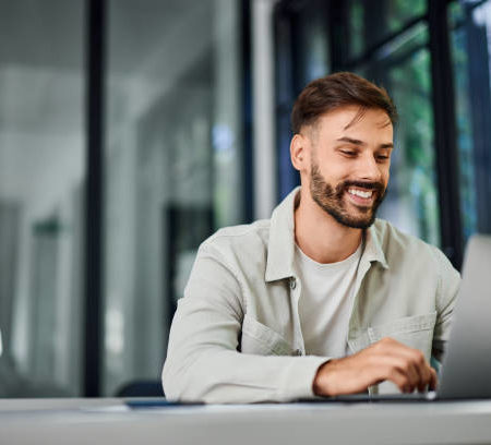 Quelle approche en 6 techniques puissantes optimise un site vitrine Paris pour le SEO local ?