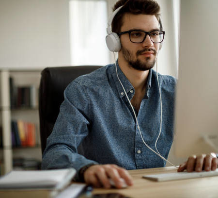 Comment un contenu réseaux sociaux Lyon optimise-t-il 4 leviers clés d’engagement ?
