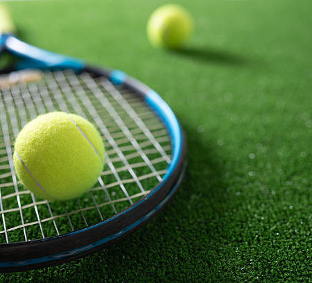 Comment choisir la qualité du gazon pour une Construction court de tennis en gazon synthétique à Toulon ?