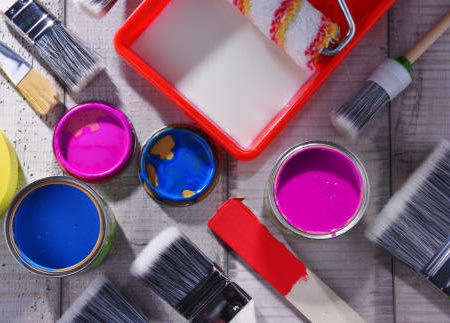 Peinture caoutchouc : 5 conseils pour améliorer l’adhérence sur un support ancien ?
